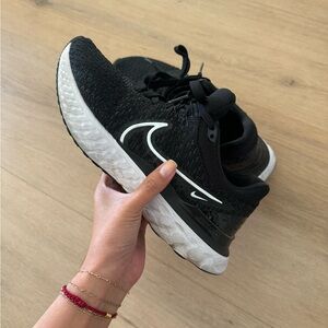 Nike infinity run (8w)